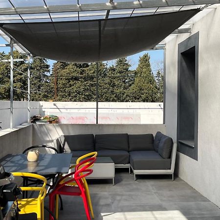 Aux 3 Domaines T2 Avec Terrasse Daire Hyères Dış mekan fotoğraf