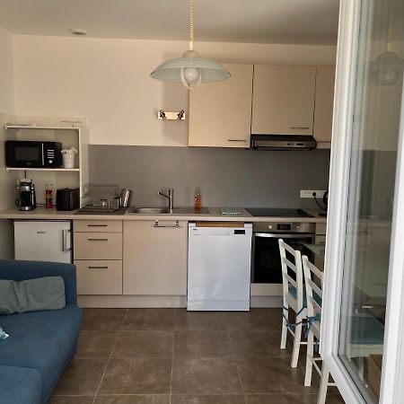 Aux 3 Domaines T2 Avec Terrasse Daire Hyères Dış mekan fotoğraf