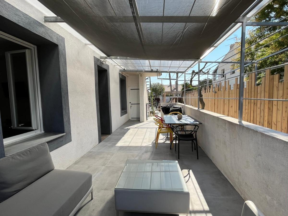 Aux 3 Domaines T2 Avec Terrasse Daire Hyères Dış mekan fotoğraf