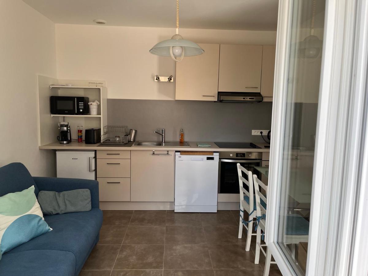 Aux 3 Domaines T2 Avec Terrasse Daire Hyères Dış mekan fotoğraf